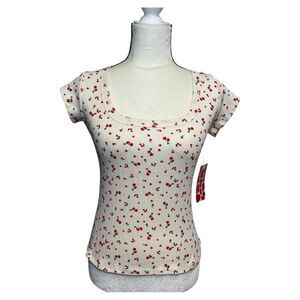 Heart & Hips Floral Scoop Neck Tee Size Medium NWT